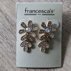NWT Francesca's Flower Earrings